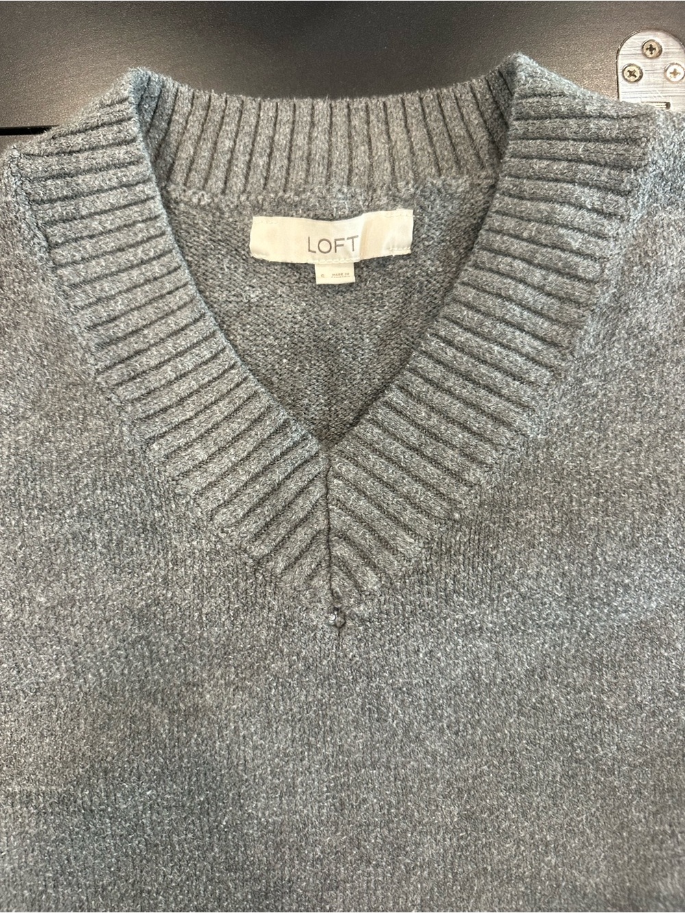 LOFT Gray Ribbed V-Neck Sweater - Picture 2 of 3